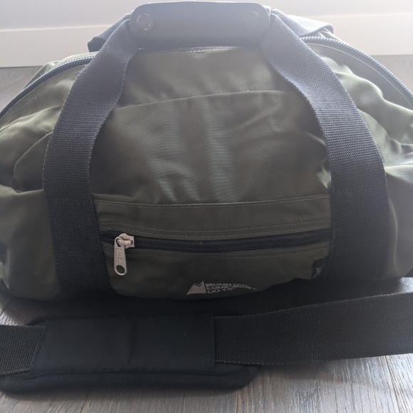 MEC Duffle Bag - Picture 6 of 7